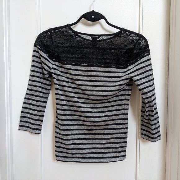 F21 3/4 Sleeve Shirt with Lace Shoulders - Picture 1 of 5